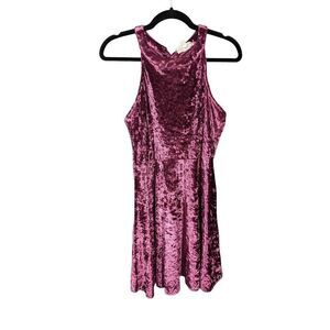 Listicle Burgundy Sleeveless Velvet Racerback